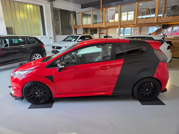 FORD Fiesta 1.6 SCTi ST-2