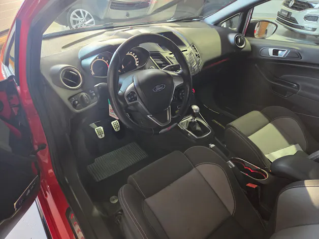 FORD Fiesta 1.6 SCTi ST-2