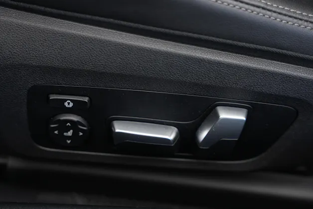 BMW M850i xDrive Steptronic *CH-Fahrzeug* *Dravitgrau* *B&W*