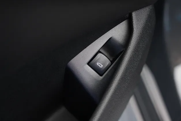 BMW M850i xDrive Steptronic *CH-Fahrzeug* *Dravitgrau* *B&W*