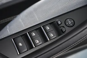 BMW M850i xDrive Steptronic *CH-Fahrzeug* *Dravitgrau* *B&W*