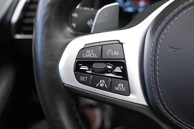 BMW M850i xDrive Steptronic *CH-Fahrzeug* *Dravitgrau* *B&W*