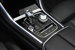 BMW M850i xDrive Steptronic *CH-Fahrzeug* *Dravitgrau* *B&W*