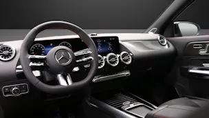 MERCEDES-BENZ GLA 250 4MATIC Swiss Star