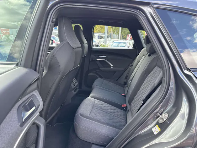 AUDI Q5 TDi quattro S-Line 204PS S-Tronic Automat