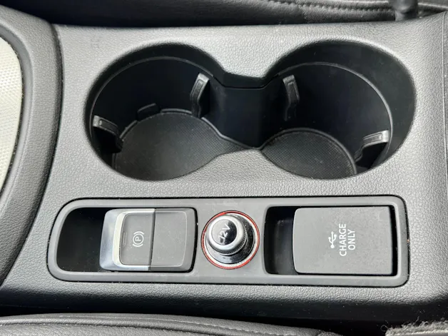 AUDI Q3 2.0 TFSI quattro S-tronic *S-Line*Panorama-Schiebedach + Rückfahrkamera*
