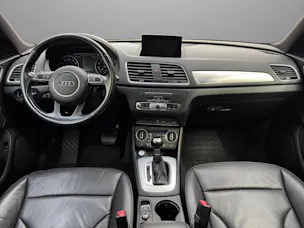 AUDI Q3 2.0 TFSI quattro S-tronic *S-Line*Panorama-Schiebedach + Rückfahrkamera*
