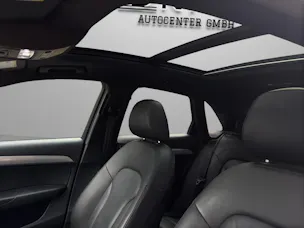 AUDI Q3 2.0 TFSI quattro S-tronic *S-Line*Panorama-Schiebedach + Rückfahrkamera*