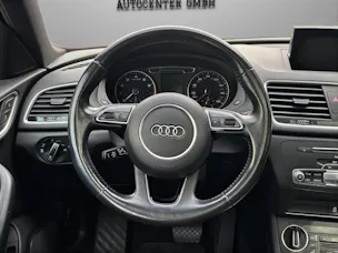 AUDI Q3 2.0 TFSI quattro S-tronic *S-Line*Panorama-Schiebedach + Rückfahrkamera*