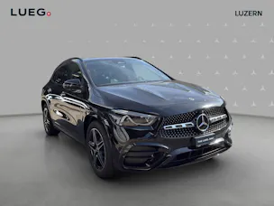 MERCEDES-BENZ GLA 200 Night Star 7G-DCT