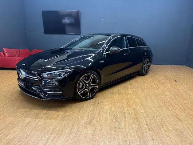 MERCEDES-BENZ CLA 35 4M - SB - AMG / Rückfahrkamera / Panorama-Dach / Multibeam LED