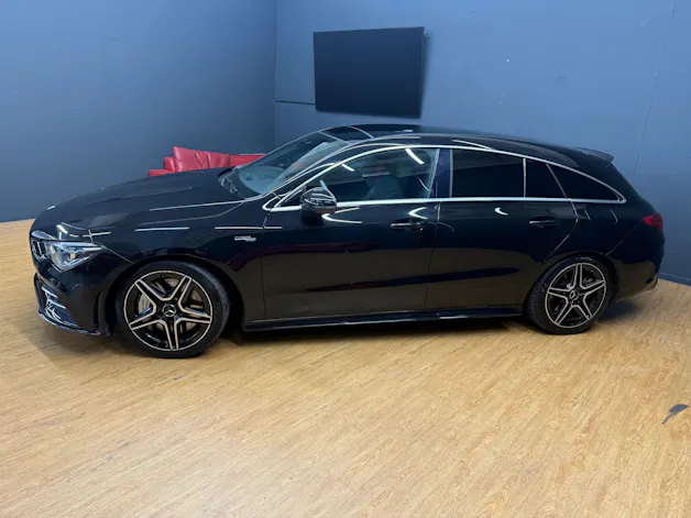 MERCEDES-BENZ CLA 35 4M - SB - AMG / Rückfahrkamera / Panorama-Dach / Multibeam LED