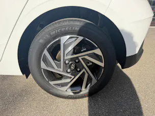 HYUNDAI i20 1.0 T-GDi Amplia GO! DCT