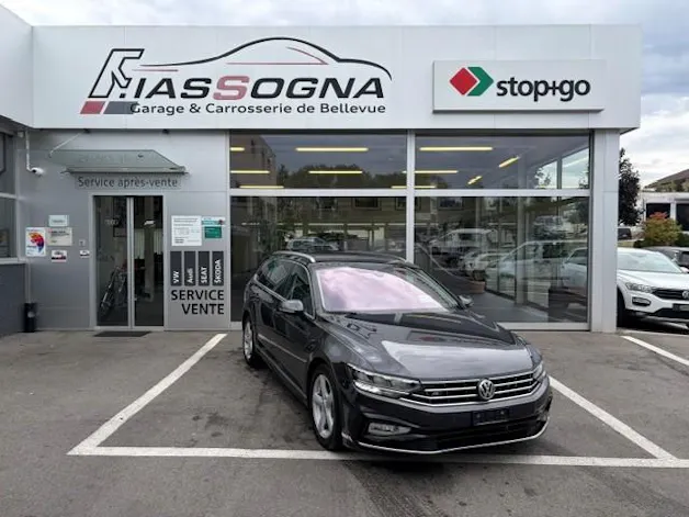 VW Passat Variant 2.0 TDI 240 Elegance DSG 4m
