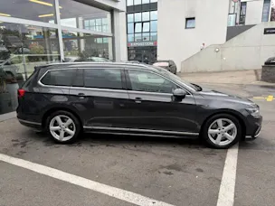 VW Passat Variant 2.0 TDI 240 Elegance DSG 4m
