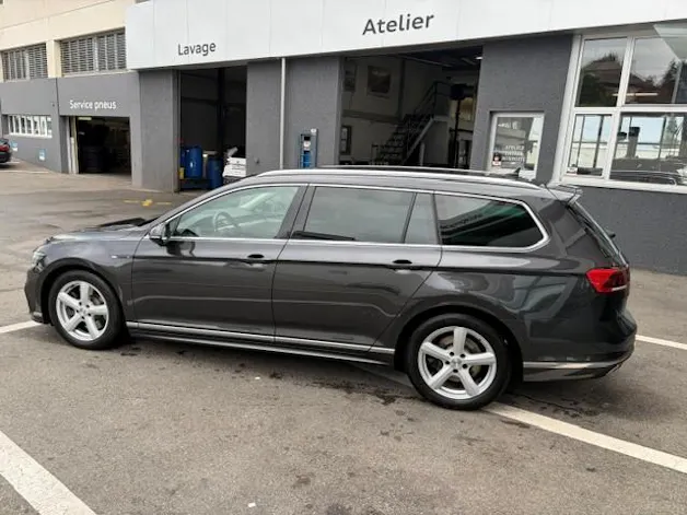 VW Passat Variant 2.0 TDI 240 Elegance DSG 4m