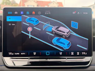 VW Tiguan 2.0 TSI 265PS 4Motion R-Line ***360° KAMERA & PANORAMADACH***
