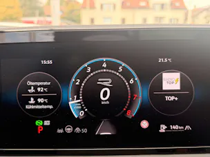 VW Tiguan 2.0 TSI 265PS 4Motion R-Line ***360° KAMERA & PANORAMADACH***