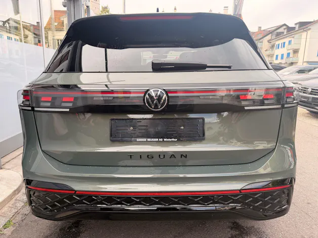 VW Tiguan 2.0 TSI 265PS 4Motion R-Line ***360° KAMERA & PANORAMADACH***