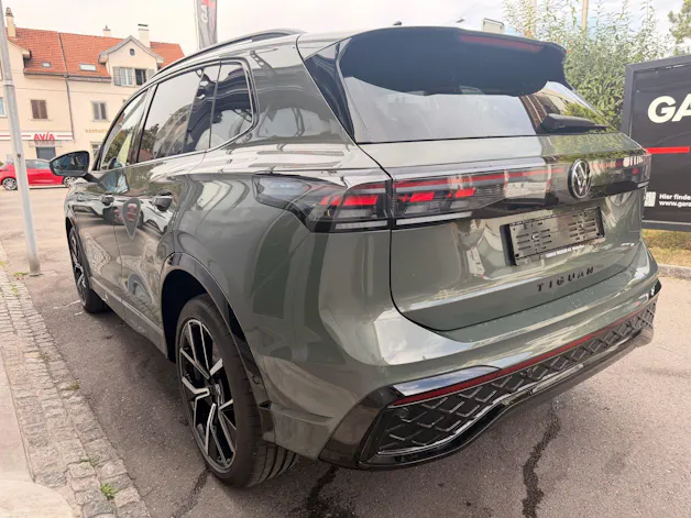 VW Tiguan 2.0 TSI 265PS 4Motion R-Line ***360° KAMERA & PANORAMADACH***