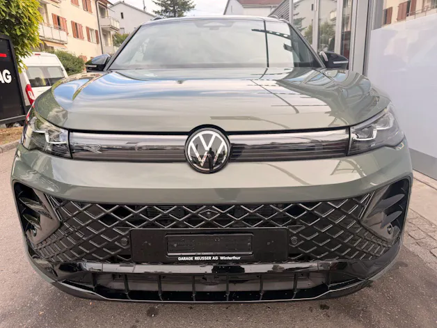 VW Tiguan 2.0 TSI 265PS 4Motion R-Line ***360° KAMERA & PANORAMADACH***