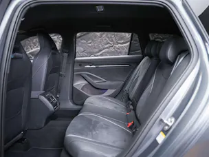 SKODA Superb Combi 2.0 TDi Sportline 4x4 DSG *Facelift*Werksgarantie*Massage*