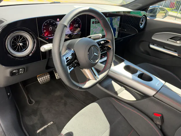 MERCEDES-BENZ CLA 200 8G-DCT 4Matic