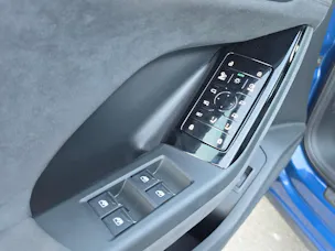 AUDI SQ6 e-tron quattro