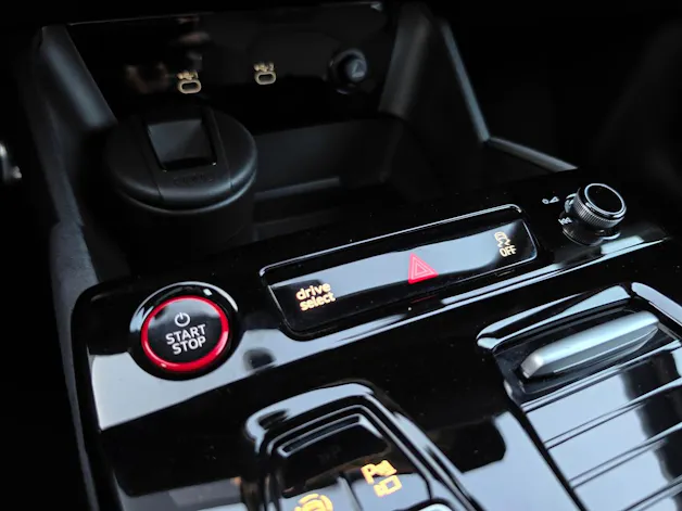 AUDI SQ6 e-tron quattro