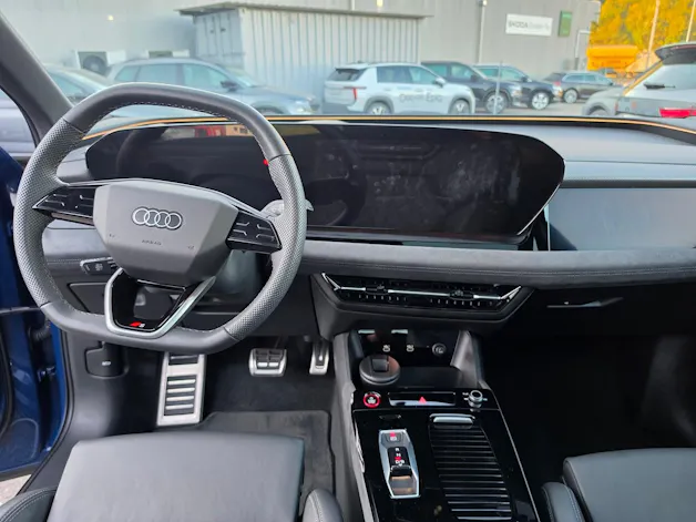 AUDI SQ6 e-tron quattro