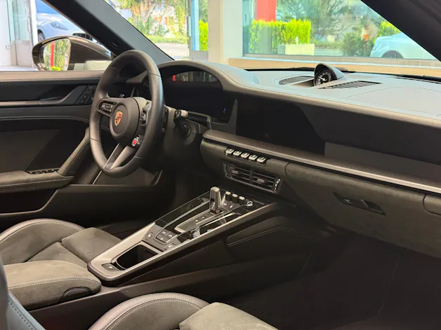 PORSCHE 911 Carrera 4 GTS Cabriolet