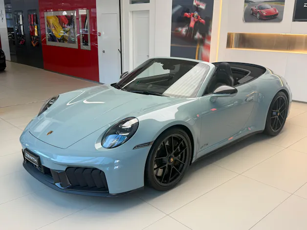 PORSCHE 911 Carrera 4 GTS Cabriolet