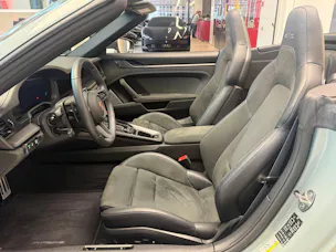 PORSCHE 911 Carrera 4 GTS Cabriolet