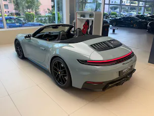 PORSCHE 911 Carrera 4 GTS Cabriolet
