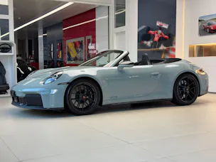 PORSCHE 911 Carrera 4 GTS Cabriolet