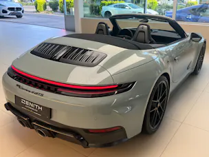 PORSCHE 911 Carrera 4 GTS Cabriolet