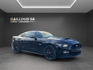 FORD Mustang Fastback 5.0 V8 GT Automat