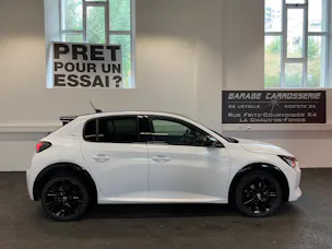 PEUGEOT 208 1.2 PureTech GT EAT8