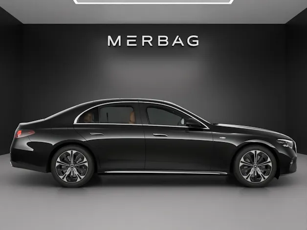MERCEDES-BENZ E 300 e 4Matic 9G-Tronic
