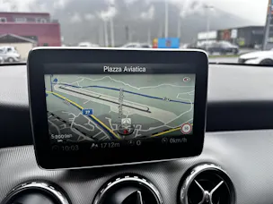 MERCEDES-BENZ GLA 200 d Urban 4matic