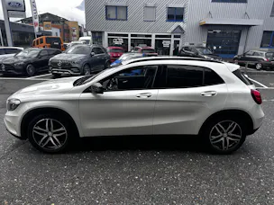 MERCEDES-BENZ GLA 200 d Urban 4matic