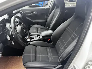 MERCEDES-BENZ GLA 200 d Urban 4matic