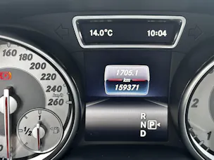 MERCEDES-BENZ GLA 200 d Urban 4matic