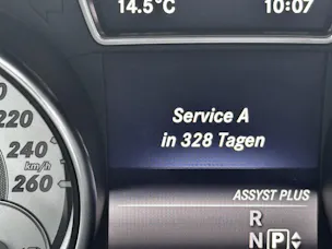 MERCEDES-BENZ GLA 200 d Urban 4matic