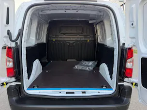 PEUGEOT Partner 1.2 Pure Tech 110 Standard 650kg