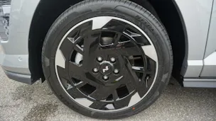 HYUNDAI Kona EV 65.4 kWh N Line