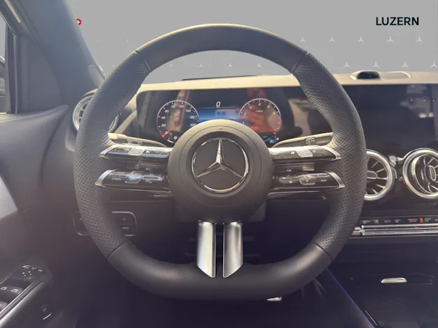 MERCEDES-BENZ GLA 250 4Matic 8G-DCT Swiss Star