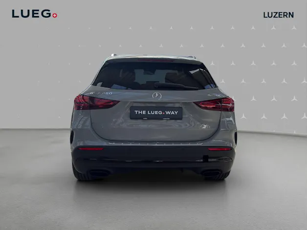 MERCEDES-BENZ GLA 250 4Matic 8G-DCT Swiss Star