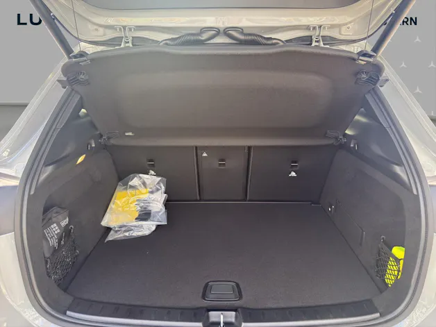 MERCEDES-BENZ GLA 250 4Matic 8G-DCT Swiss Star