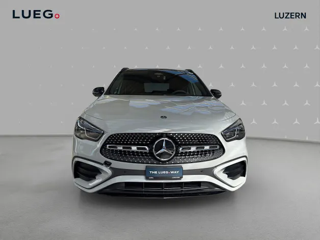 MERCEDES-BENZ GLA 250 4Matic 8G-DCT Swiss Star